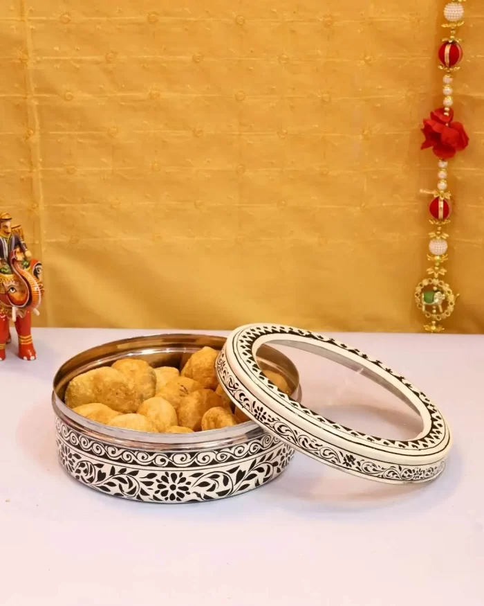 sweet box, chapati box, kitchen box, stylish box, gift box, chocolate box, gift for mum, gift for sister, steel box, gift for her, mother day gift, Personalised Gifts, indian kitchen, spices box, snakes box, bread box, roti dabba, transparent box